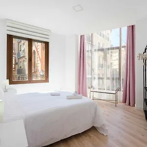 https://el-mirador-de-la-catedral.besthotelstoledo.com